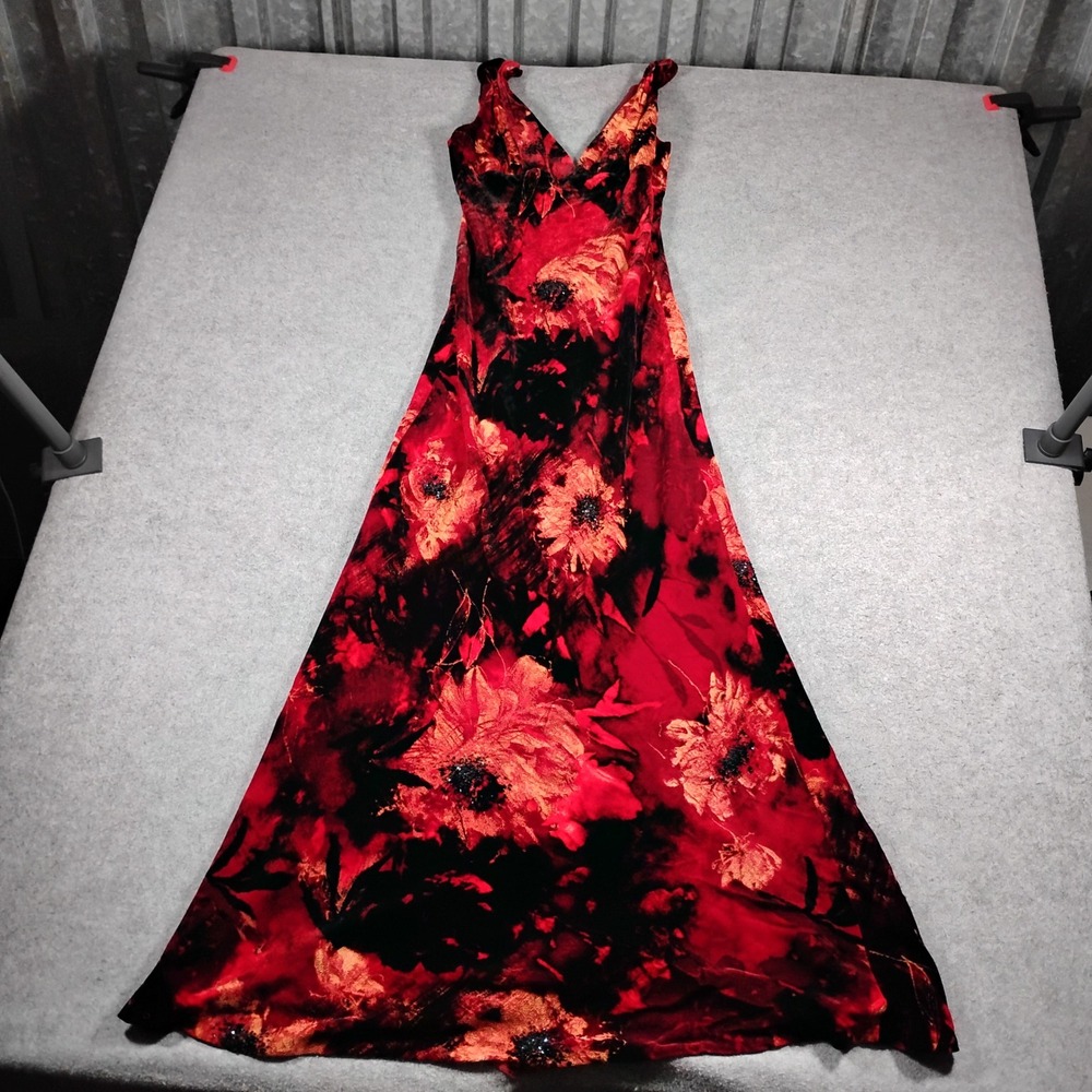 Carmen Marc Valvo Red Black Floral Velvet Silk Maxi Gown Dress Size 6